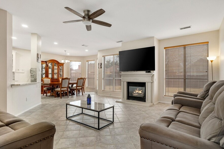 Building Photo - 3921 Harrison Ct