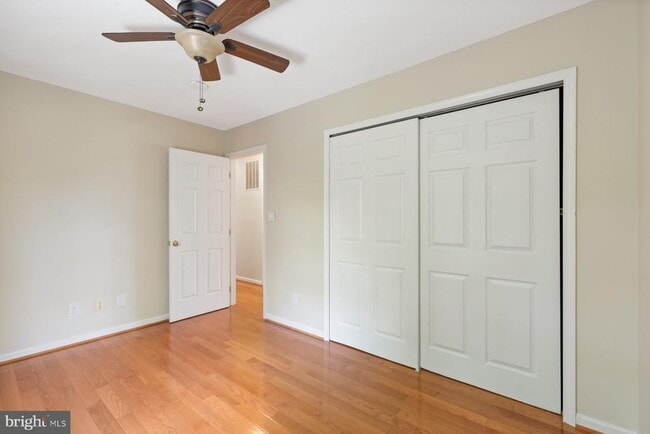 Building Photo - 4970 Manor House Ct