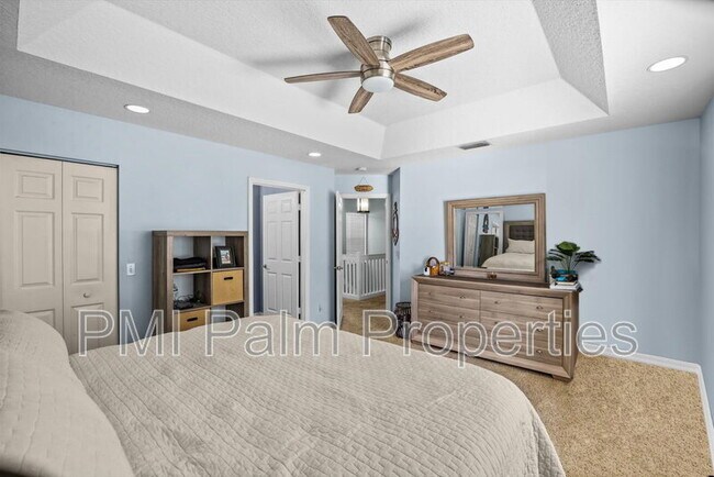 Building Photo - 272 Live Oak Ln