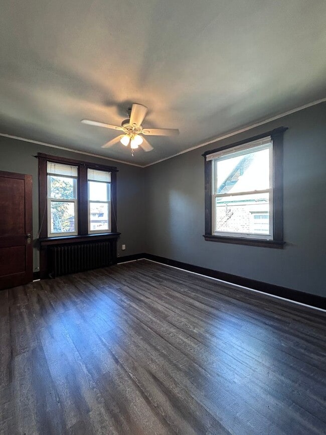 Building Photo - 3 Bed 1 Bath Duplex (Observatory Hill)