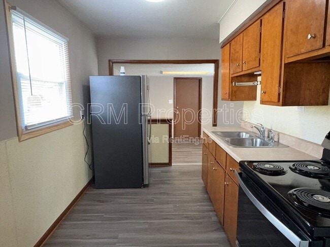 Building Photo - 1007 E North St