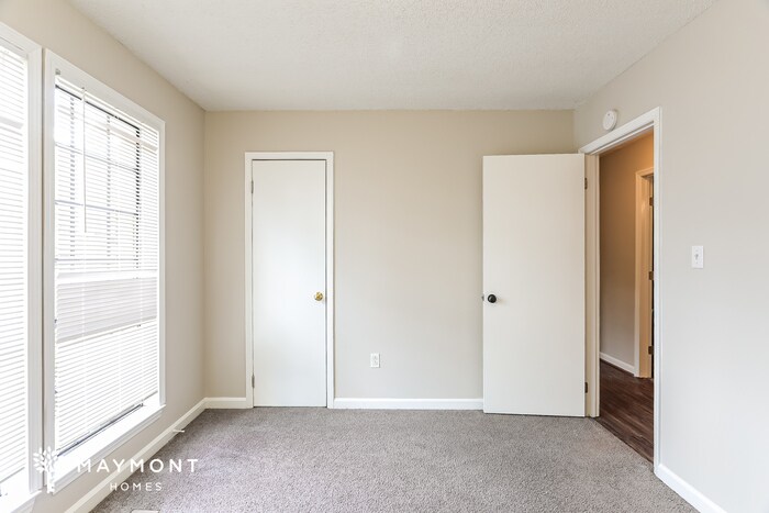Building Photo - 5553 San Marcos Dr
