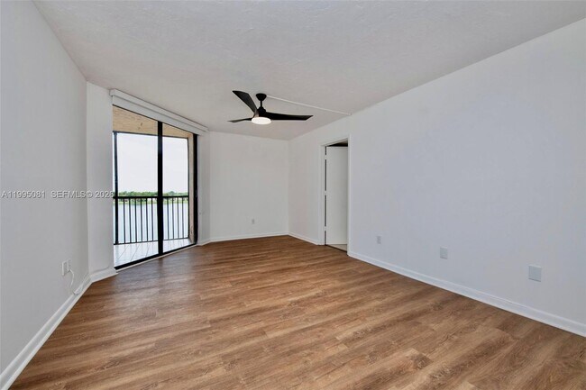 Building Photo - 20850 San Simeon Way