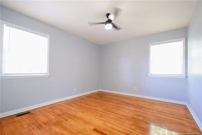 Building Photo - 5330 Plateau Ct