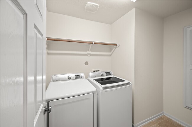 Building Photo - 7007 Sierra Night Dr