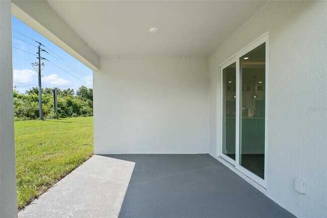 Building Photo - 24389 SW Kingsway Cir