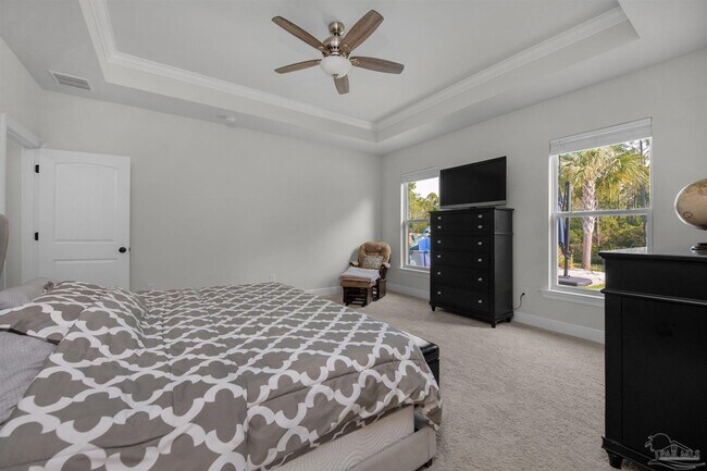 Building Photo - 5718 Oak Hvn Ln