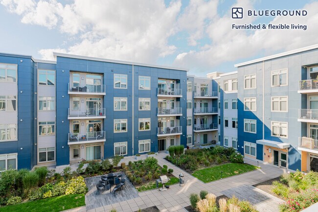 Building Photo - 36 River St