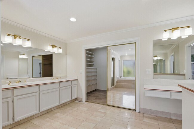 Building Photo - Stunning 3,488 Sq. Ft. Home with Pool & 3-...