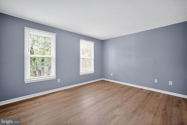 Building Photo - 6157 Ridgemont Dr
