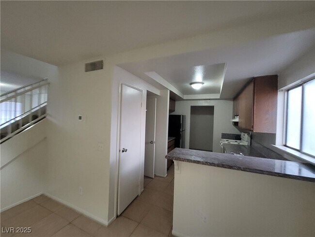 Building Photo - 108 Boysenberry Ln