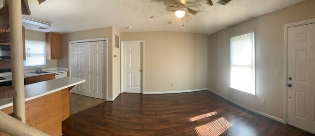 Building Photo - Courtyard Condominiums 14 & 16