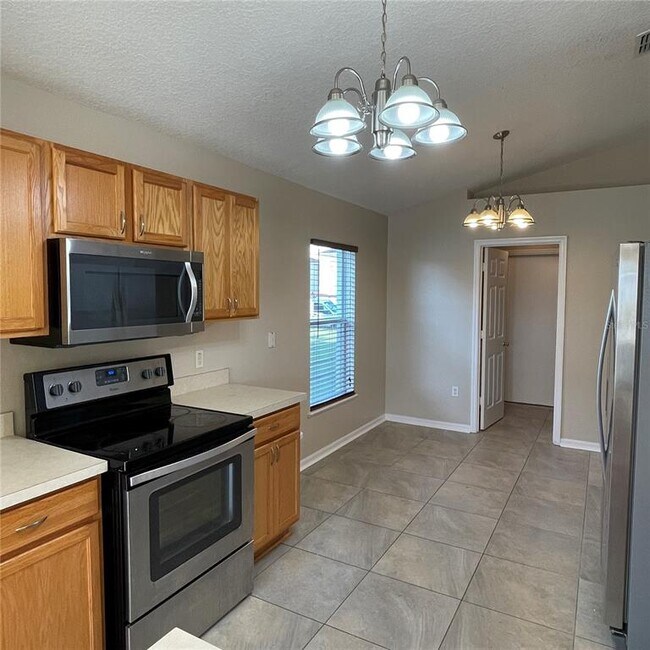 Building Photo - 2317 Walnut Canyon Dr