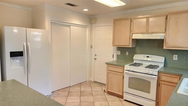 Building Photo - 603 Greenfield Cove