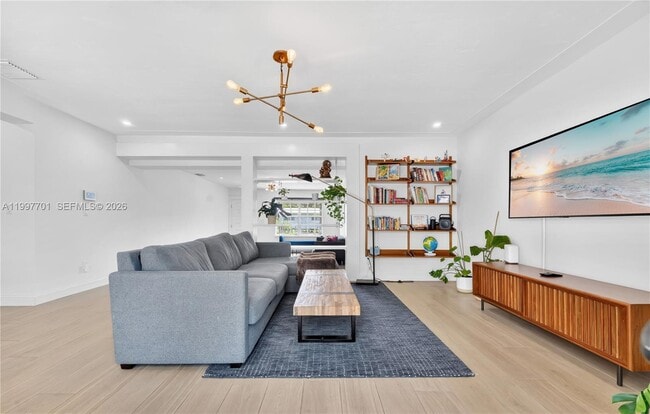 Building Photo - 1089 NE 110th St