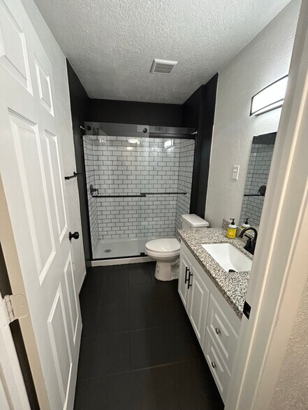 Building Photo - 194 Timber Mill St