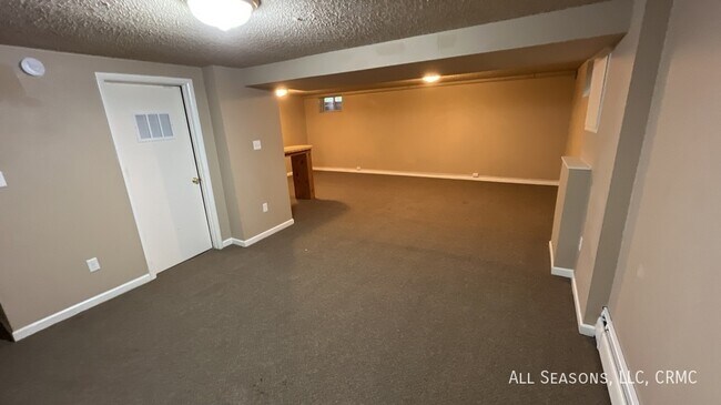 Building Photo - 2309 Woodburn St