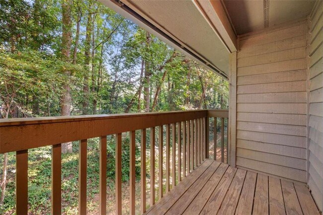 Building Photo - 1306 McClelen Way