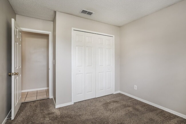 Building Photo - 1903 Farm Way