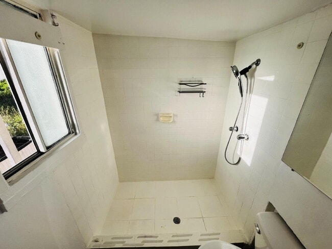 Building Photo - $1,500 - 1 Bed / 1 Bath Apartment in San Diego