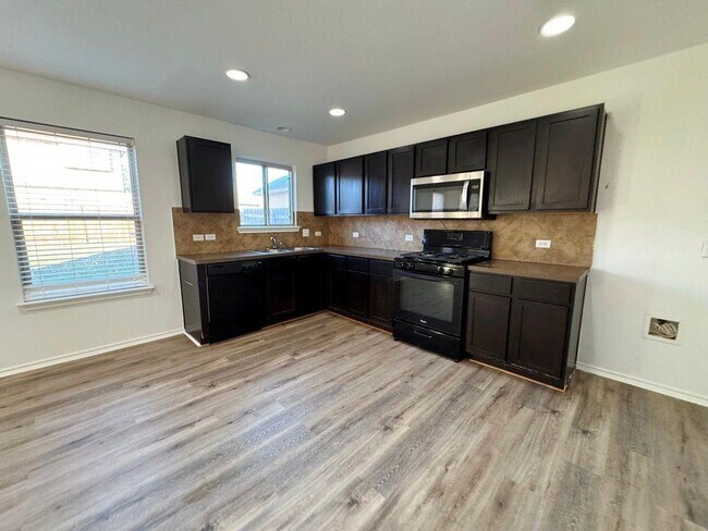 Building Photo - 15206 Walcott Dr