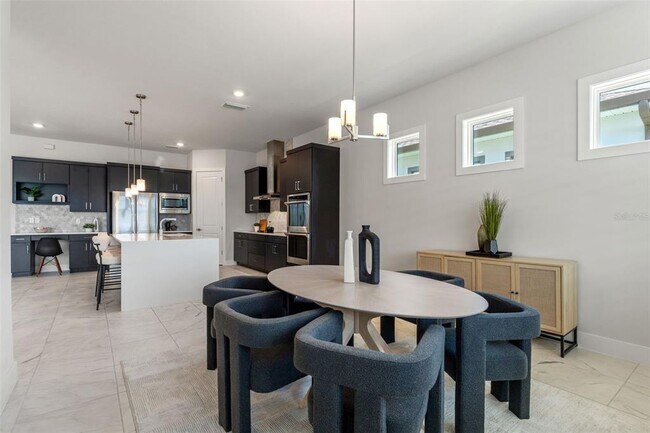 Building Photo - 8541 Ivy Stark Blvd