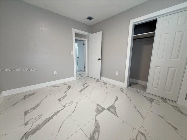 Building Photo - 508 E 23rd St