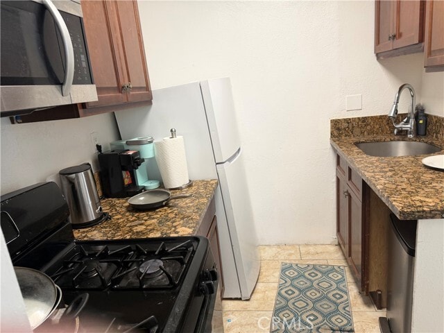 Building Photo - 620 N Janss Way