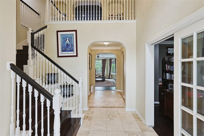 Building Photo - 1415 Meadow Hill Dr