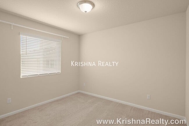 Building Photo - 7443 NW 164th Ave