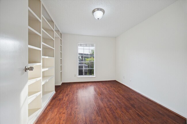 Building Photo - 2120 El Paseo St