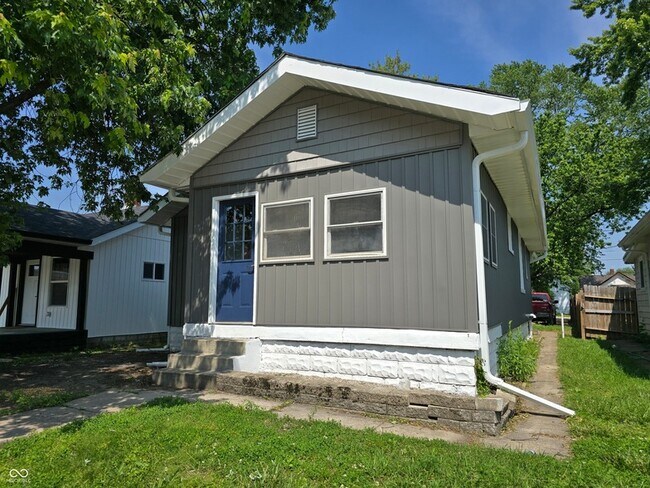 Building Photo - 2035 S Pennsylvania St