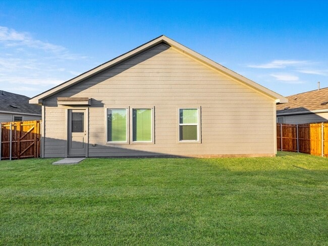 Building Photo - 1621 Baugh St