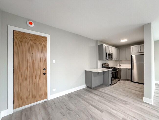 Building Photo - 378 Hazel Ave