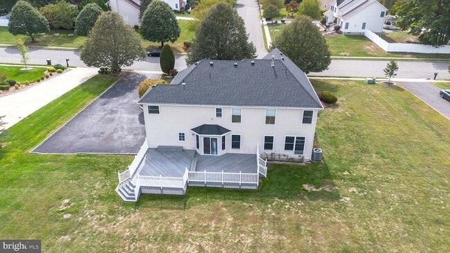 Building Photo - 27 Samantha Dr