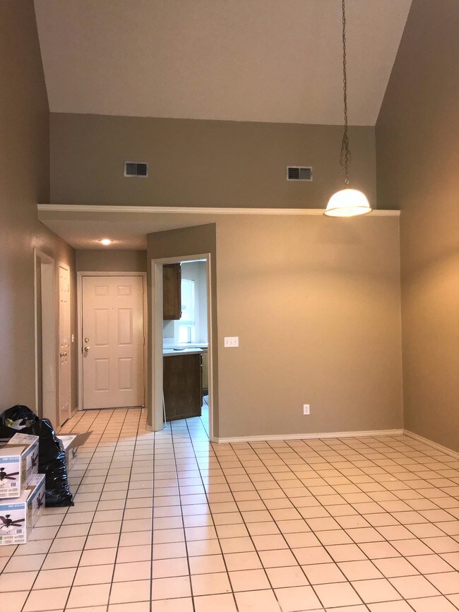 Building Photo - 3417 Miller Pl