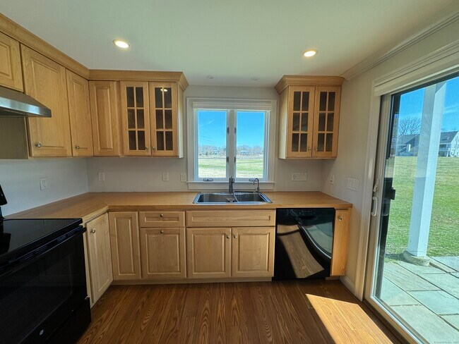 Building Photo - 11 River Colony