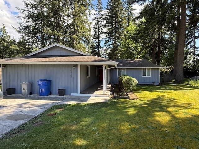 Building Photo - RARE FIND! 5 Bedroom Rambler with Fenced i...