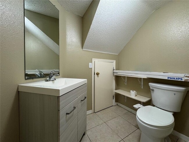 Building Photo - 1635 Fluorshire Dr
