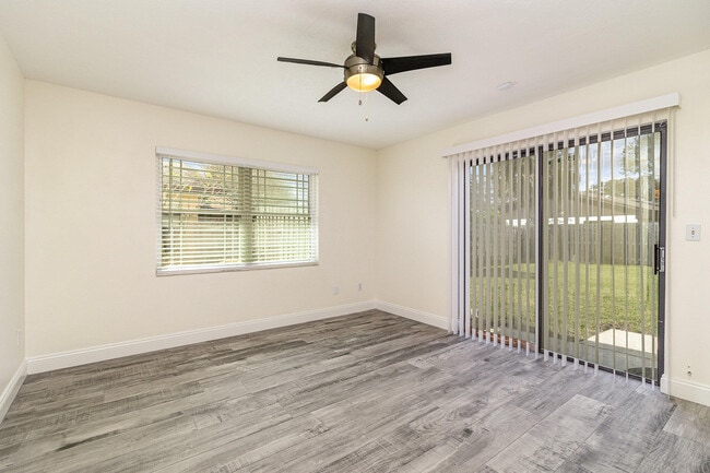 Building Photo - 446 Timberlake Dr