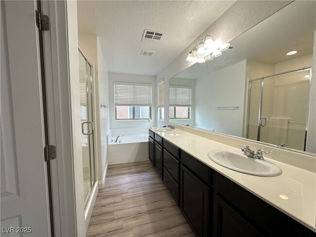Building Photo - 7703 Peaceful Trellis Dr
