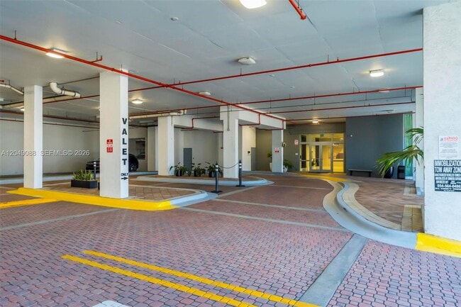Building Photo - 140 S Dixie Hwy