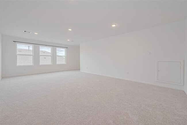 Building Photo - 26615 Coast Redwood Dr