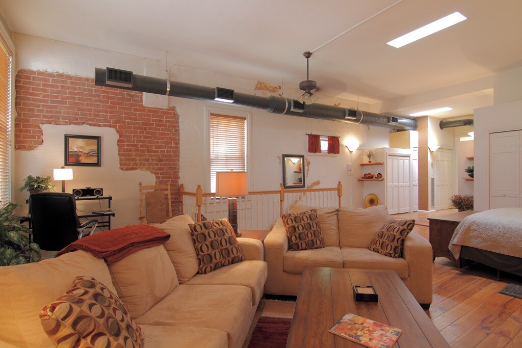 Building Photo - 39 Biltmore Ave