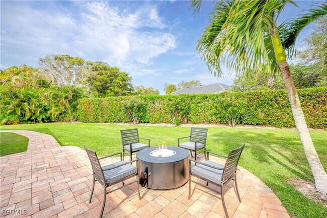 Building Photo - 2003 Timberline Dr