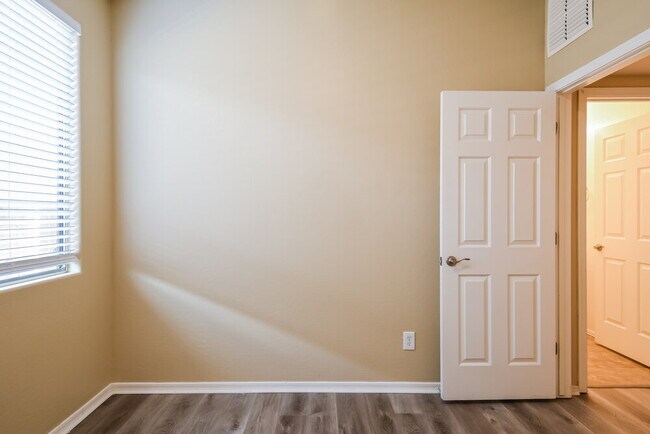 Building Photo - 3873 W Ashton Dr