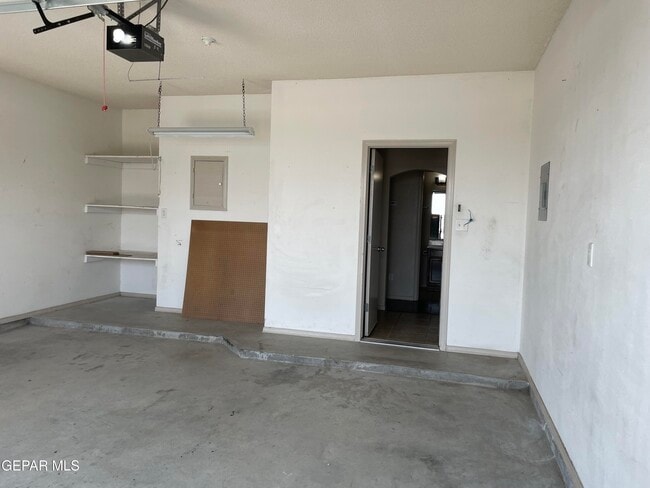 Building Photo - 11249 Duster Dr