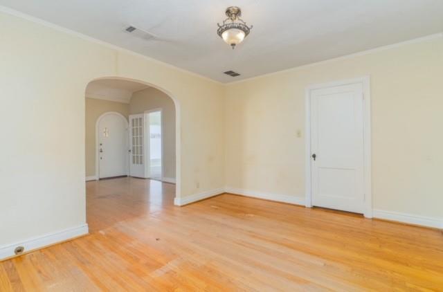 Building Photo - 819 Clermont Ave
