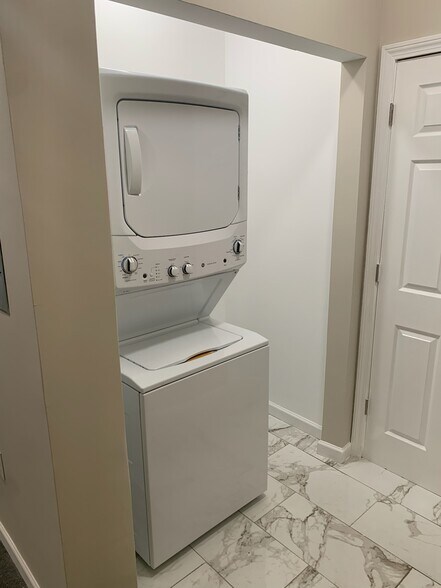 In-unit Laundry - 23 Babcock St
