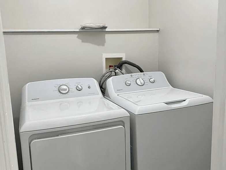 Building Photo - 758 209th St